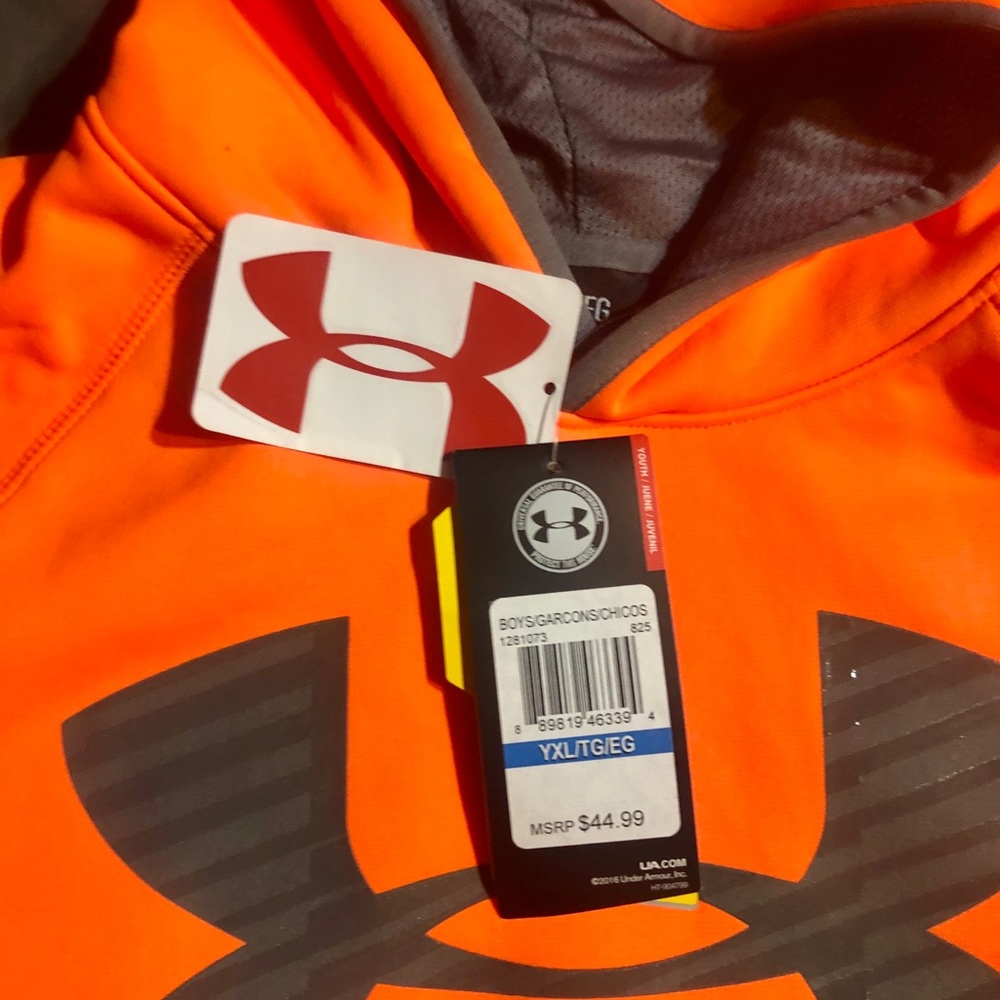Youth NWT Under Armour hoodie